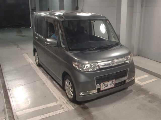 DAIHATSU TANTO 2008