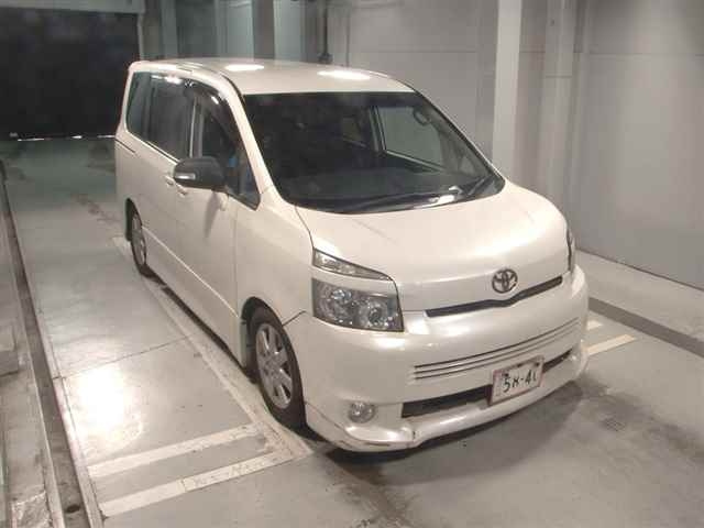 TOYOTA VOXY 2008