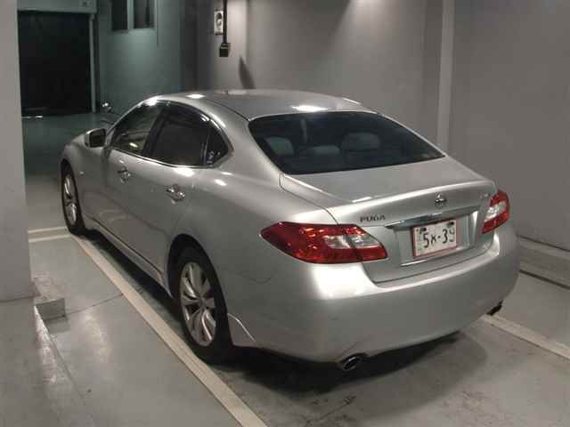NISSAN FUGA 2011