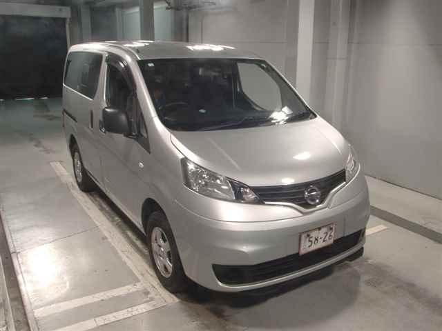 NISSAN NV200 2020