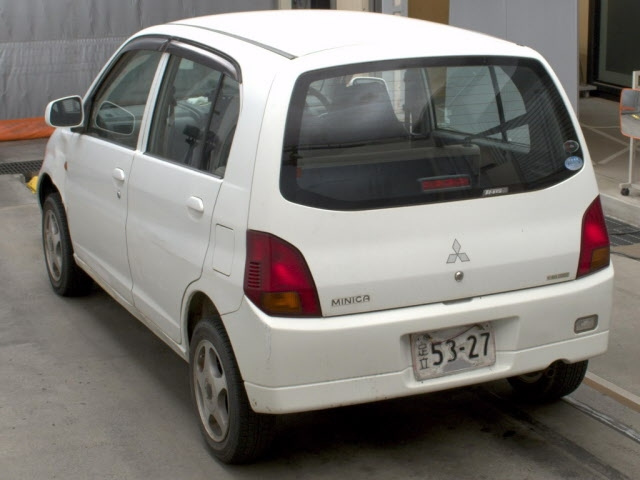 MITSUBISHI MINICA 2011