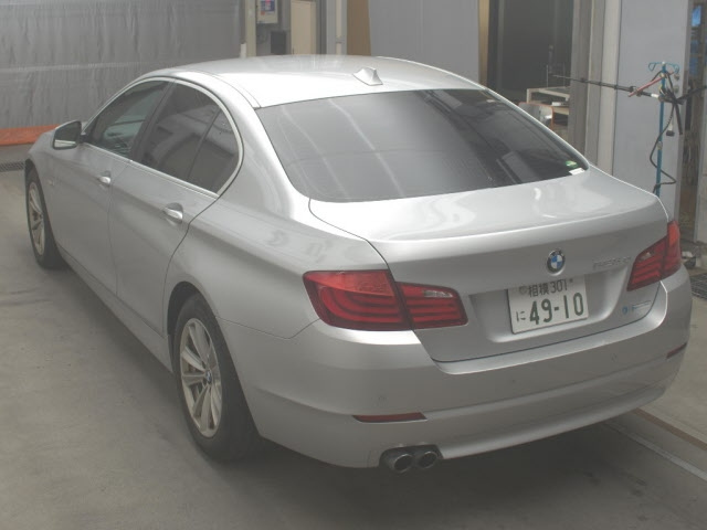BMW 5 SERIES 2013