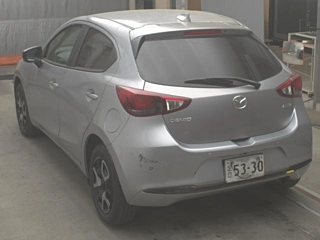 Заказать MAZDA MAZDA2