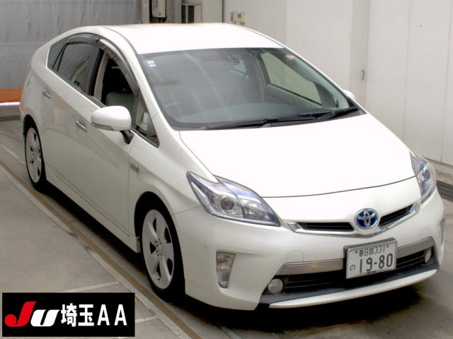TOYOTA PRIUS PHV 2013