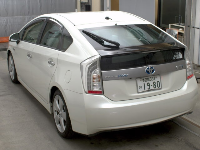 TOYOTA PRIUS PHV 2013
