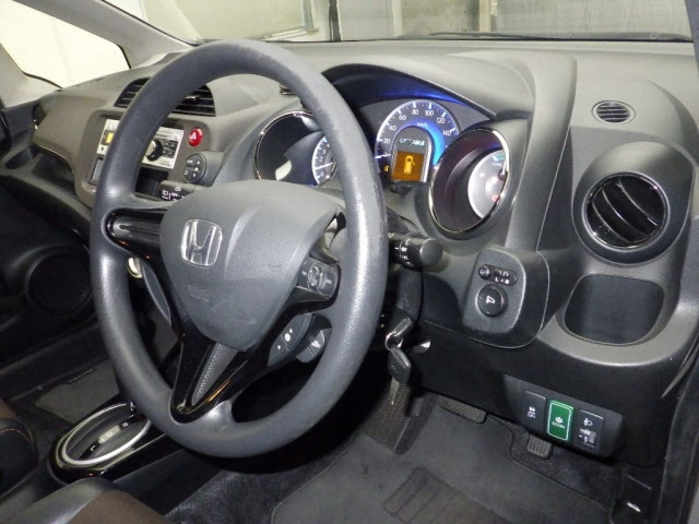 HONDA FIT SHUTTLE 2012