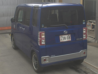 DAIHATSU WAKE 2016