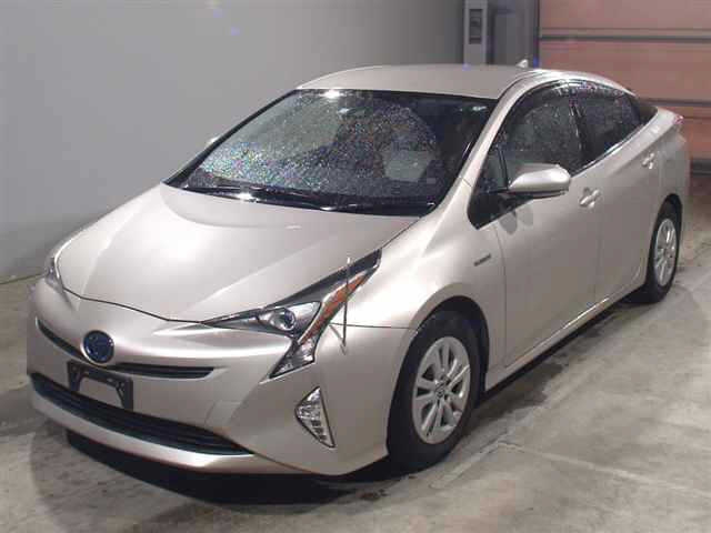 TOYOTA PRIUS 2016