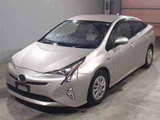 TOYOTA PRIUS 2016