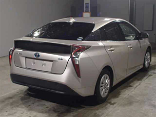 TOYOTA PRIUS 2016