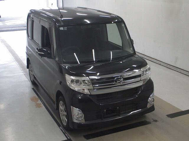 DAIHATSU TANTO 2015