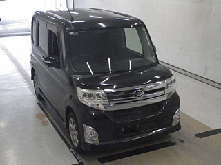 DAIHATSU TANTO 2015