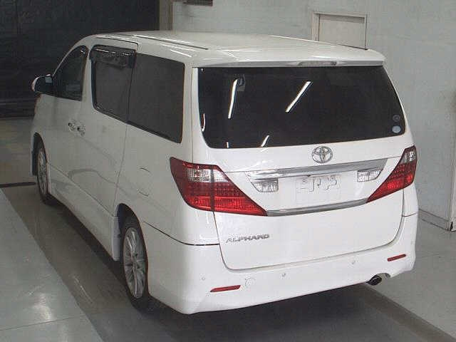 TOYOTA ALPHARD 2011