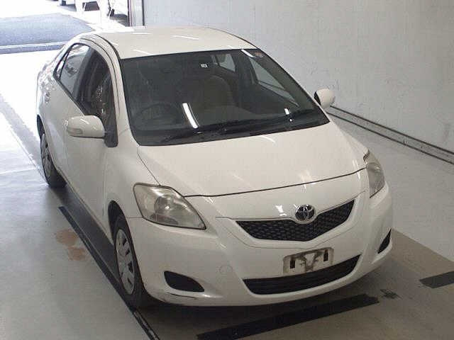 TOYOTA BELTA 2010
