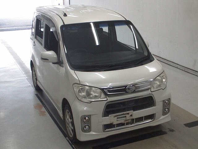 DAIHATSU TANTO EXE 2013