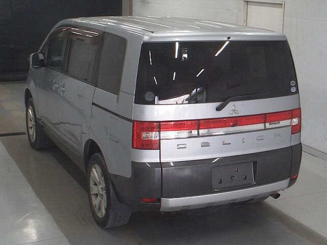 MITSUBISHI DELICA D5 2012