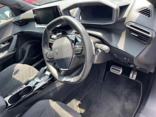 PEUGEOT 2008 2021
