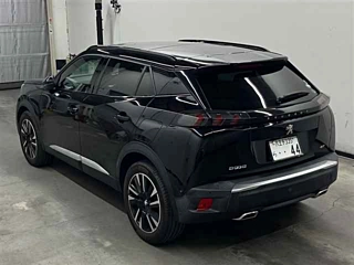 PEUGEOT 2008 2021