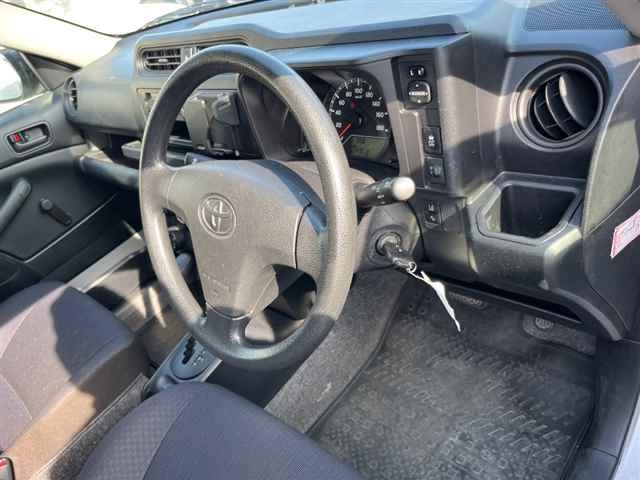 TOYOTA PROBOX 2022