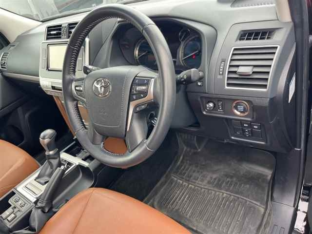 TOYOTA LAND CRUISER PRADO 2021