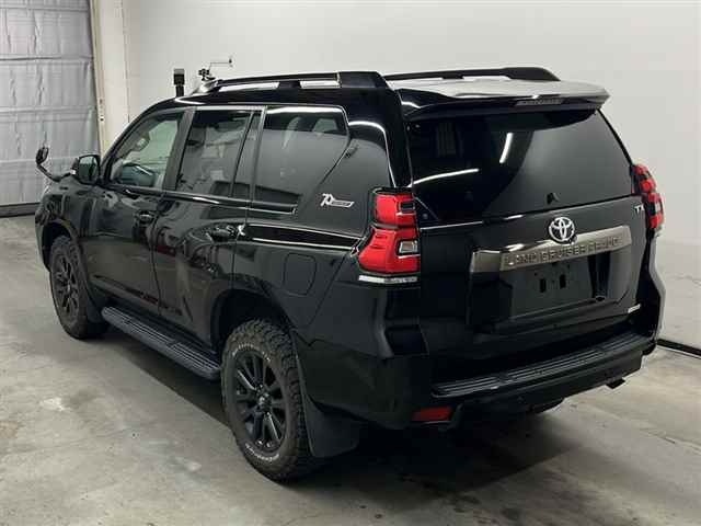 TOYOTA LAND CRUISER PRADO 2021