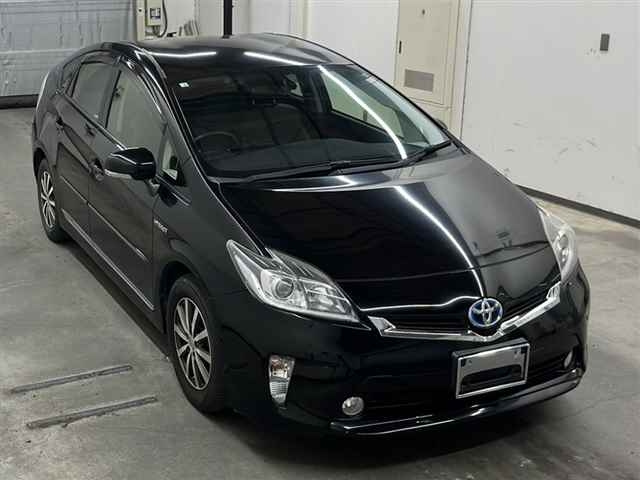TOYOTA PRIUS 2012