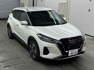 NISSAN KIX 2024