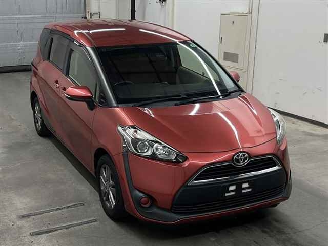 TOYOTA SIENTA 2017