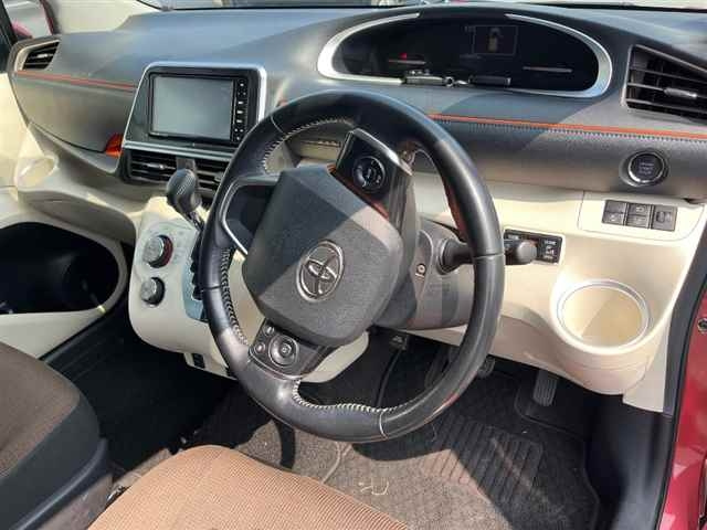 TOYOTA SIENTA 2017