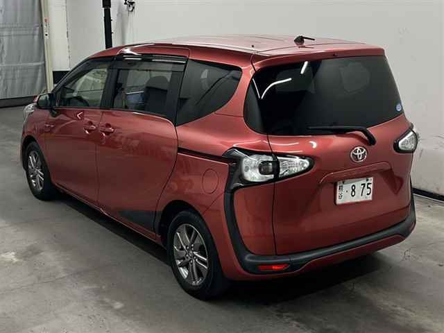 TOYOTA SIENTA 2017