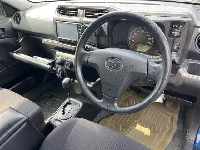 TOYOTA SUCCEED 2017