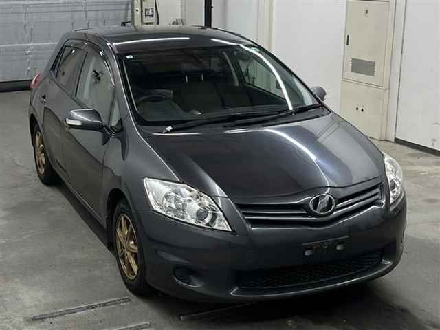 TOYOTA AURIS 2010