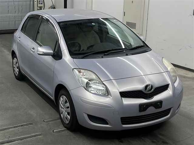 TOYOTA VITZ 2009