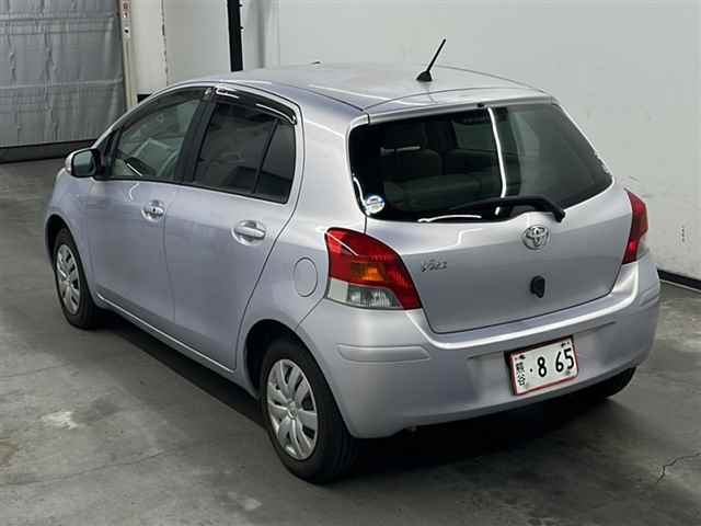 TOYOTA VITZ 2009