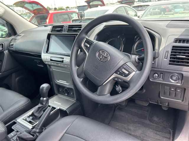 TOYOTA LAND CRUISER PRADO 2021