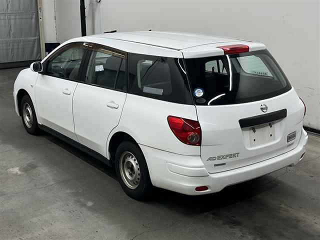 NISSAN AD 2008