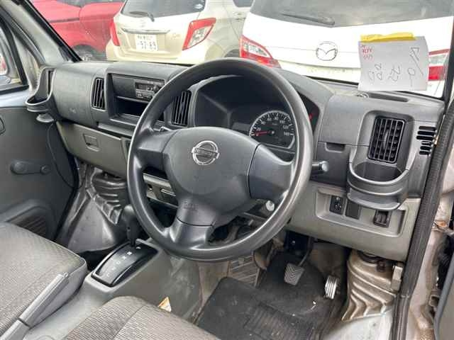NISSAN CLIPPER VAN 2013