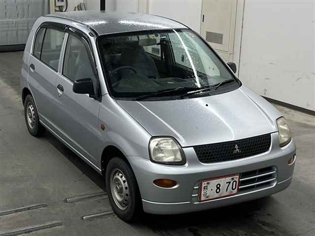 MITSUBISHI MINICA 2009