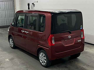 DAIHATSU TANTO 2018