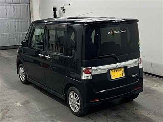 DAIHATSU TANTO 2009