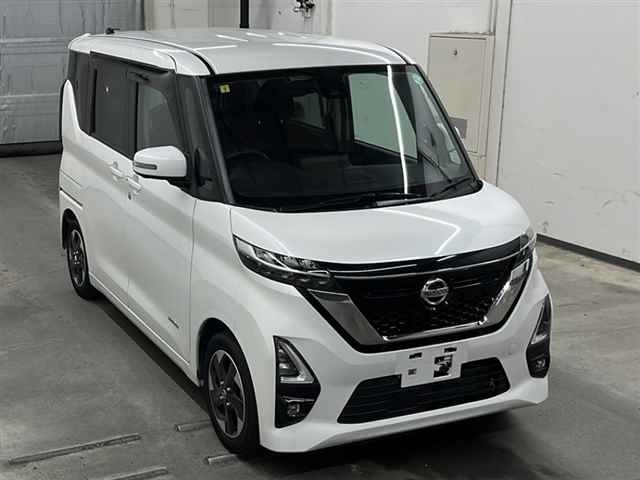 NISSAN ROOX 2020