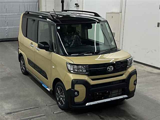 DAIHATSU TANTO 2024