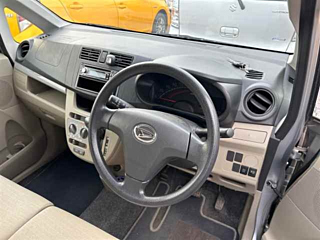 DAIHATSU MOVE 2013