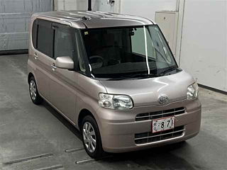 DAIHATSU TANTO 2012