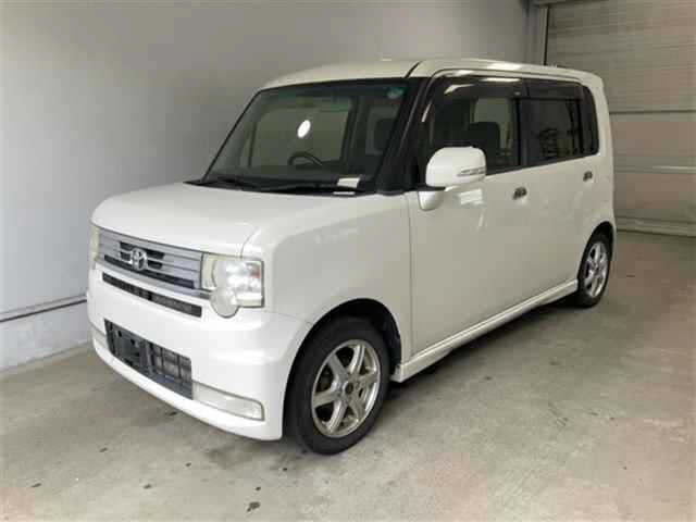 TOYOTA PIXIS SPACE 2013