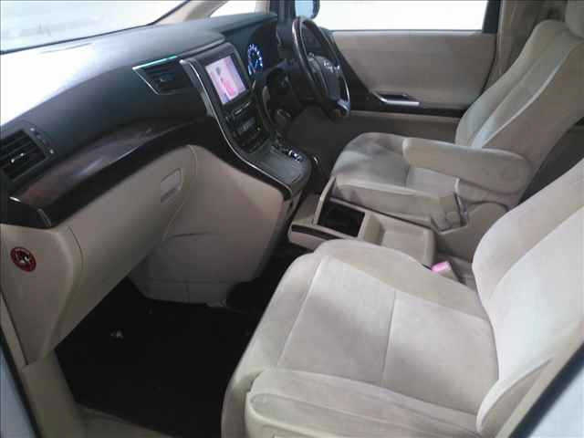 TOYOTA ALPHARD 2008