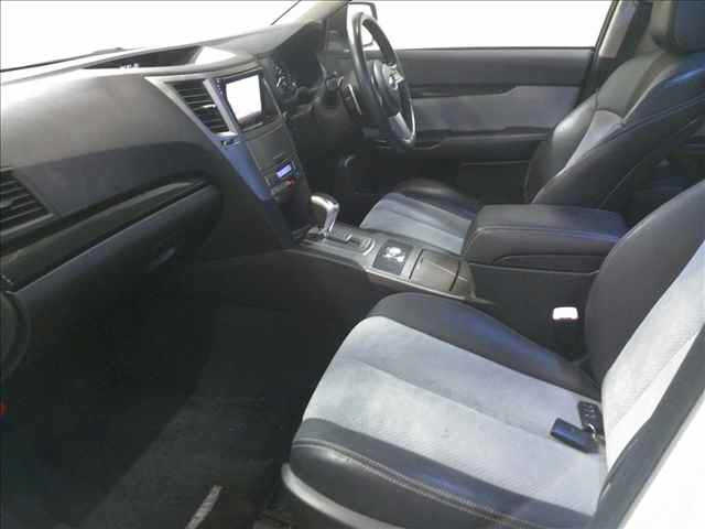SUBARU LEGACY B4 2011