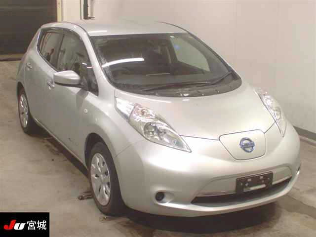 NISSAN LEAF 2016