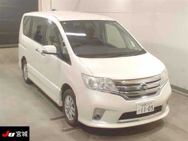 NISSAN SERENA 2013