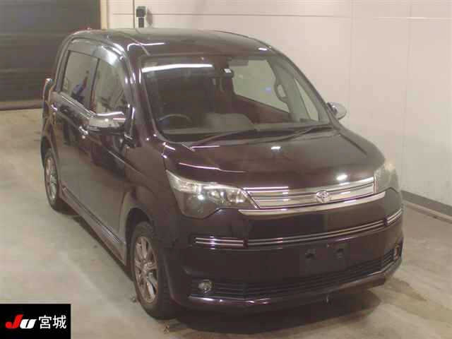 TOYOTA SPADE 2014